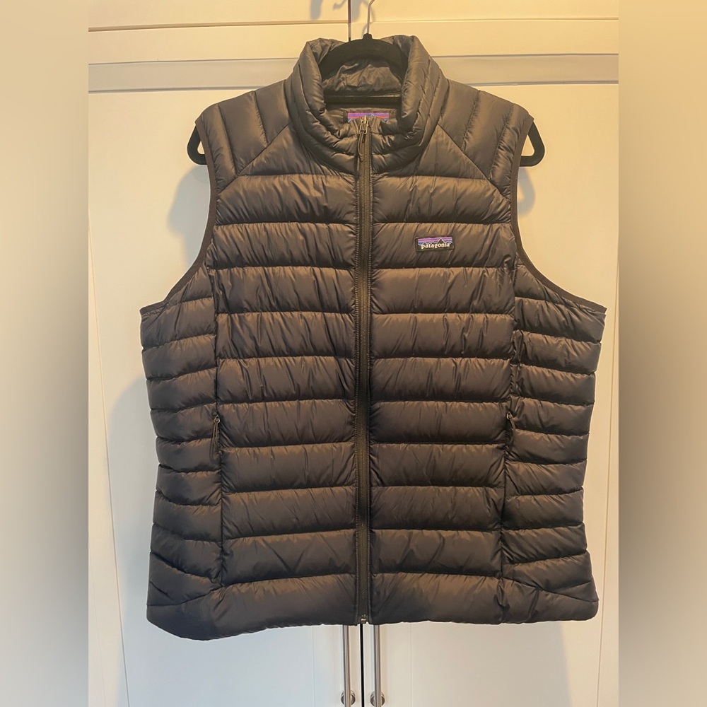 Patagonia Women's XXL Down Sweater Vest Puffer Puff Black Excellent Condition